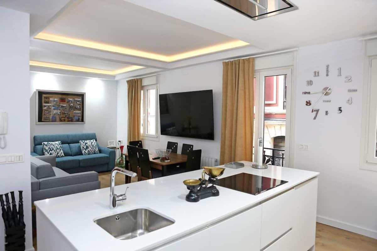Appartement Piso Reformado A 2 Min Del Casco Viejo Con Garaje Gratis à Bilbao Extérieur photo
